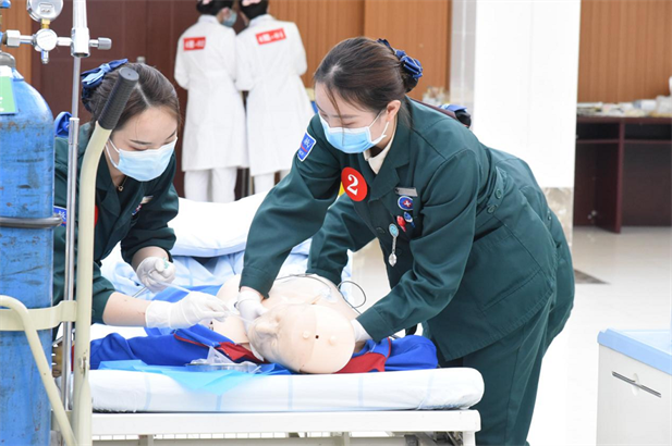 1679991778338009298.png 金年会东风总医院护理部举办护理情景案例技能竞赛.png