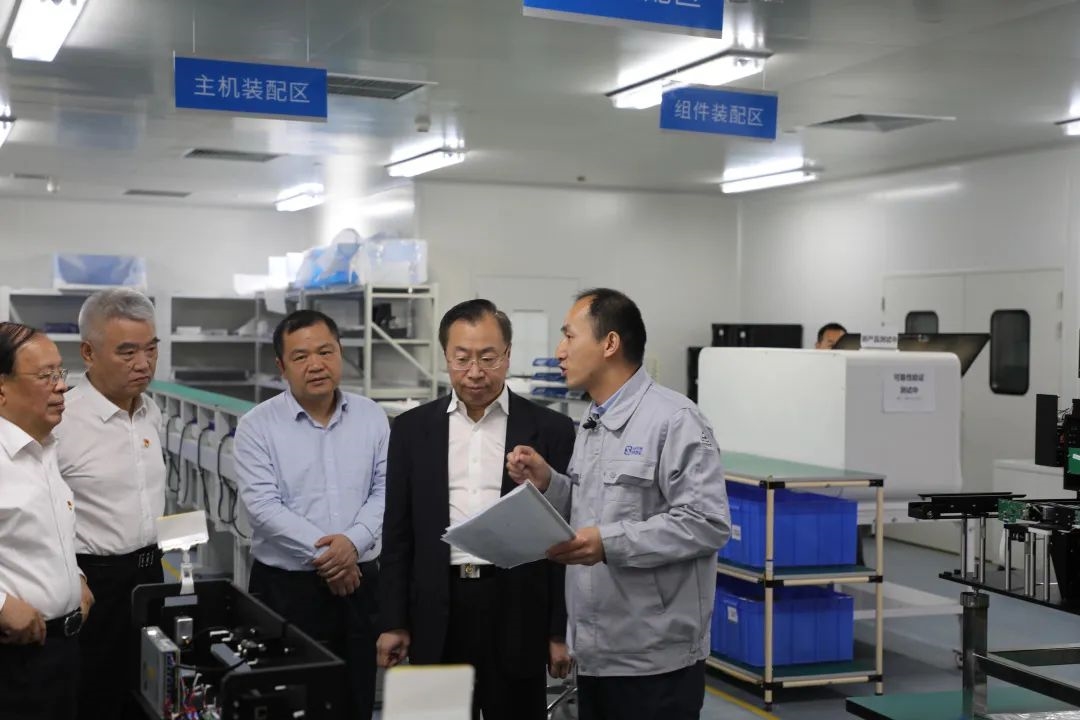 1687748925623093888.jpg 5.jpg