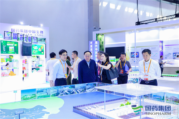 1694139495134019237.jpg 王炳南.jpg