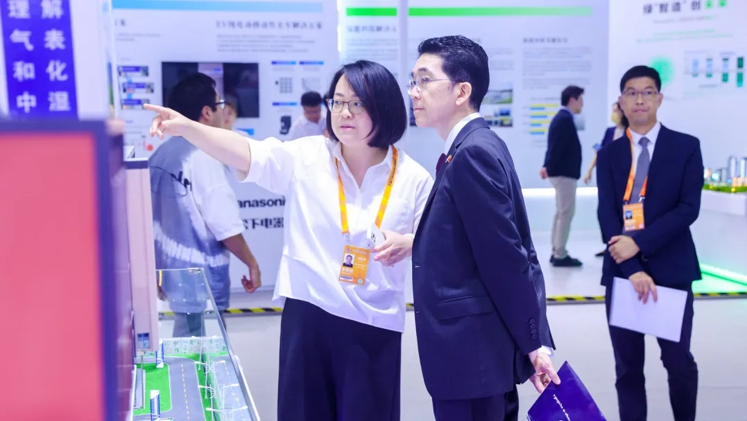 1694140414596018808.jpg 党团7.webp.jpg