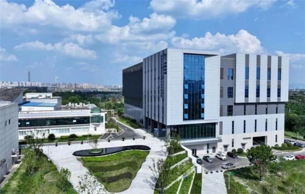 1736996314725081744.jpg 3.jpg