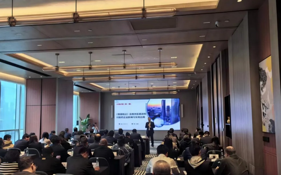 1774427218056083679.jpg g.jpg