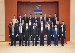 2023年10月26日，金年会集团党委书记、董事长刘敬桢在京会见到访的巴林王国政府及工商代表团